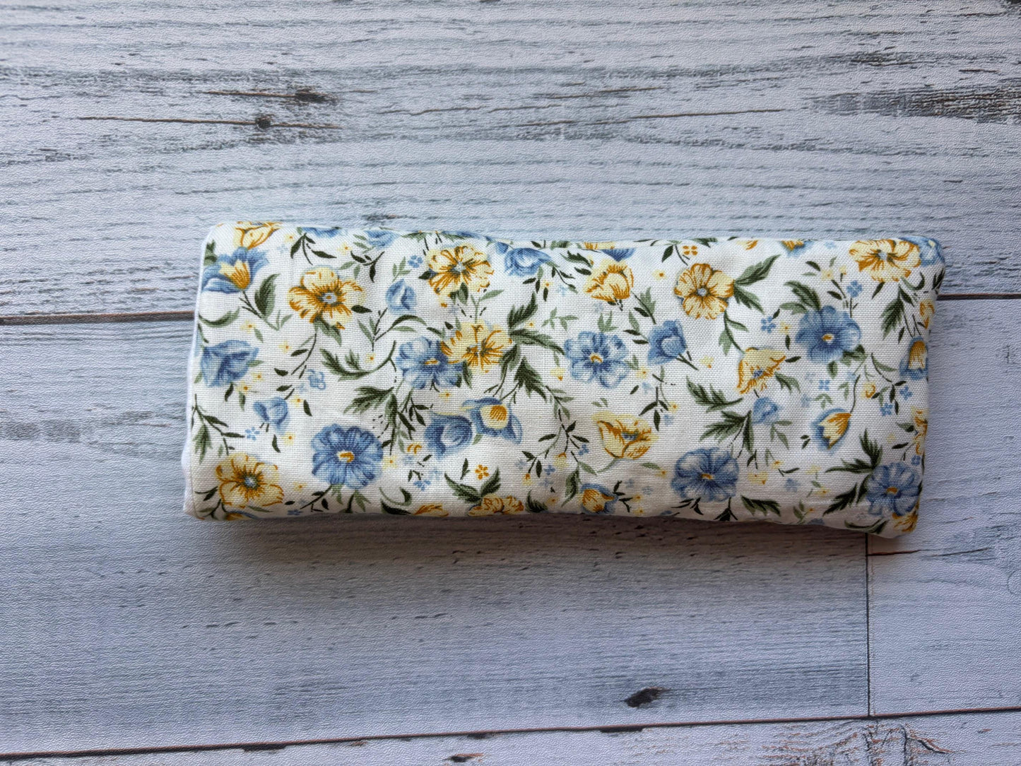 Sunglass Case - Stylish Glasses Case, Soft Fabric Protector for Eyewear, Ideal Gift