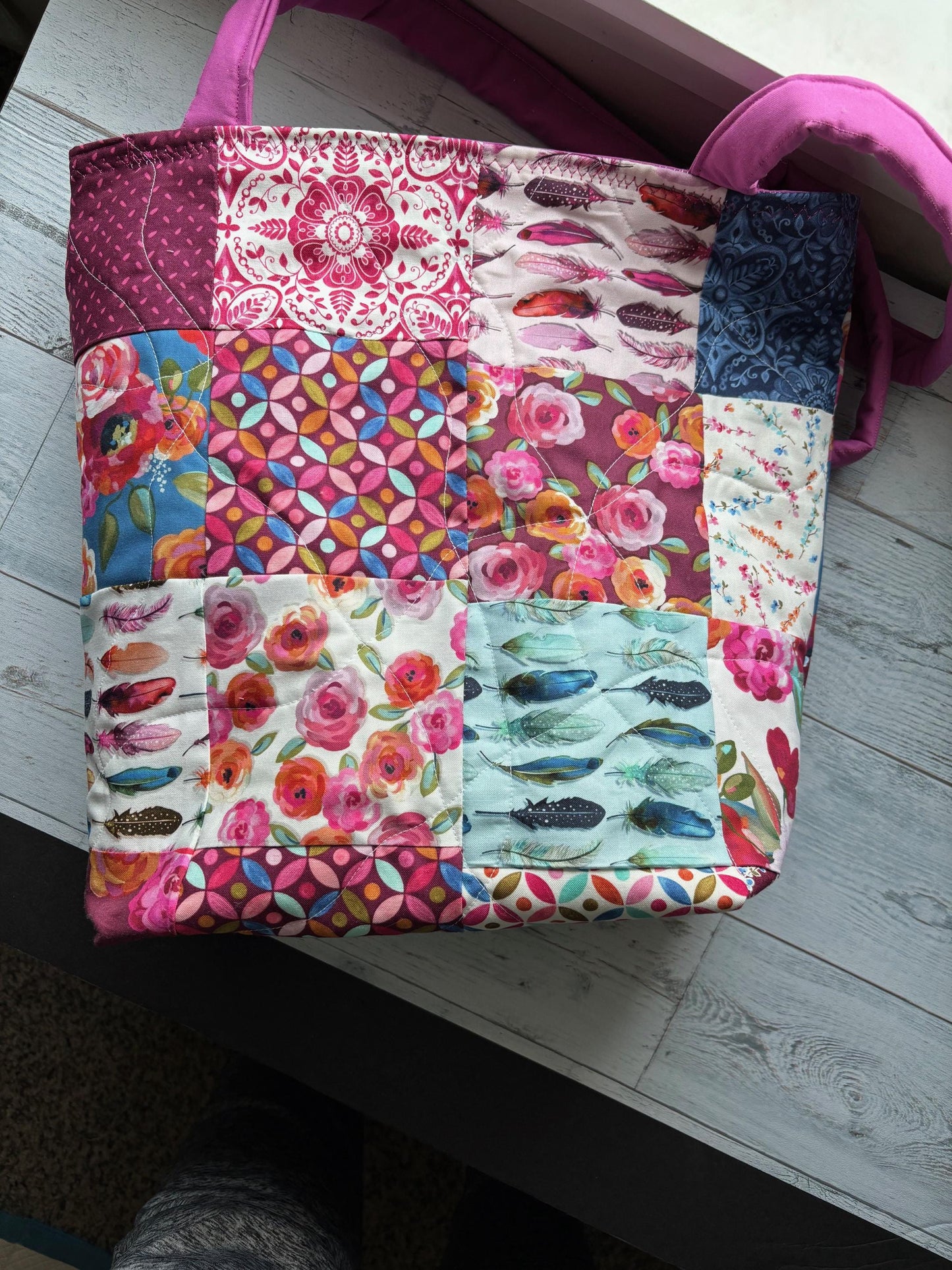 Casual Comfort: Essential Quilted Tote Bag