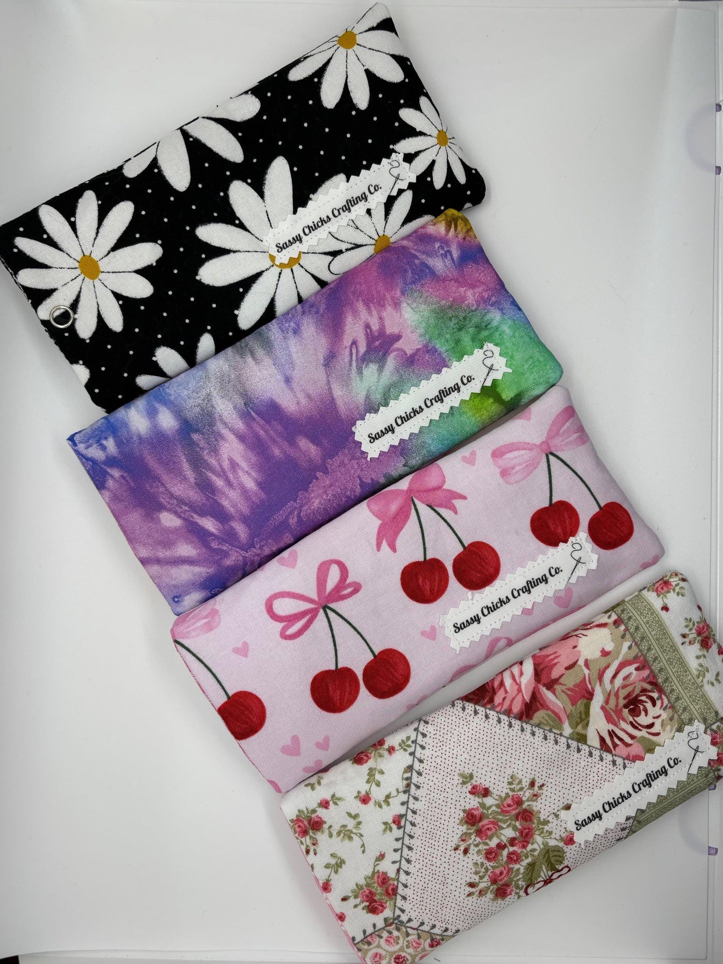 Sunglass Case - Stylish Glasses Case, Soft Fabric Protector for Eyewear, Ideal Gift