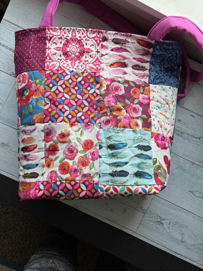 Casual Comfort: Essential Quilted Tote Bag