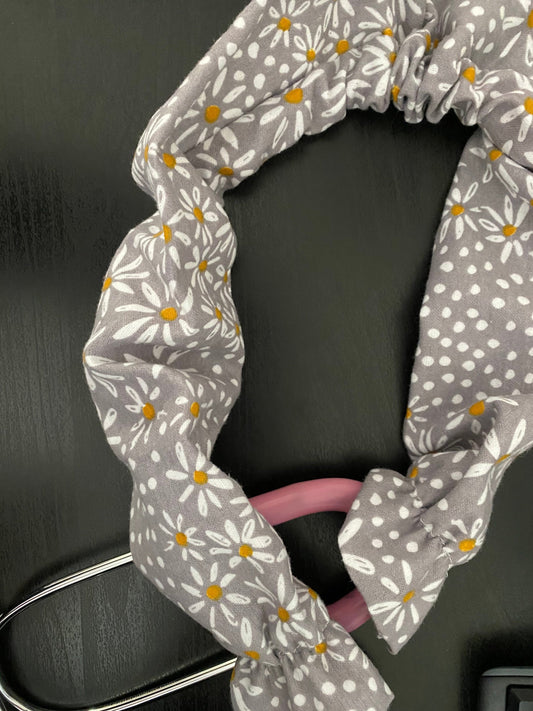 Stethoscope Cover, Stethoscope Sleeve,  Reusable Stethoscope Cover, Daisies (Limited)