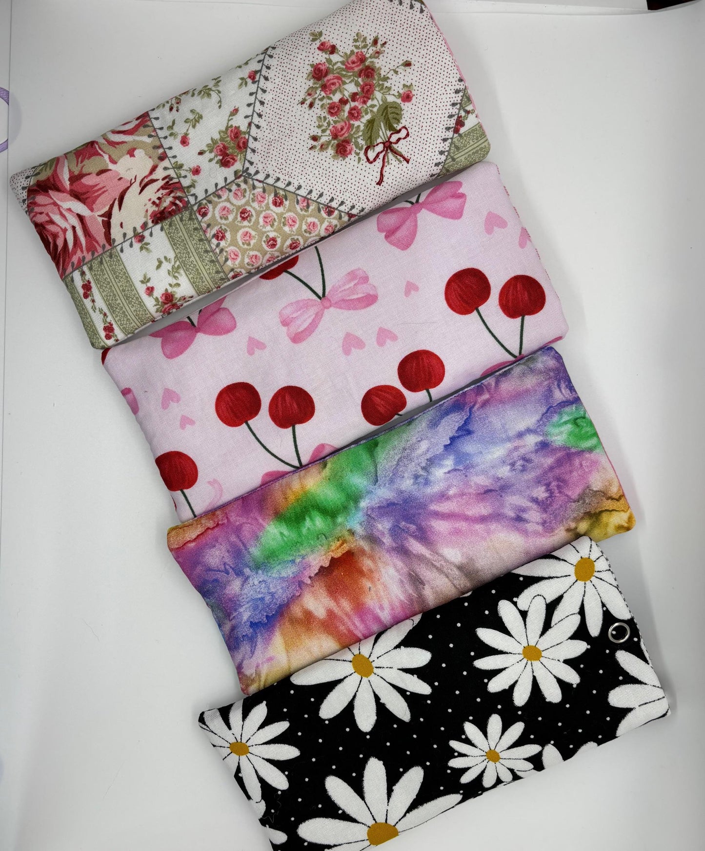 Sunglass Case - Stylish Glasses Case, Soft Fabric Protector for Eyewear, Ideal Gift