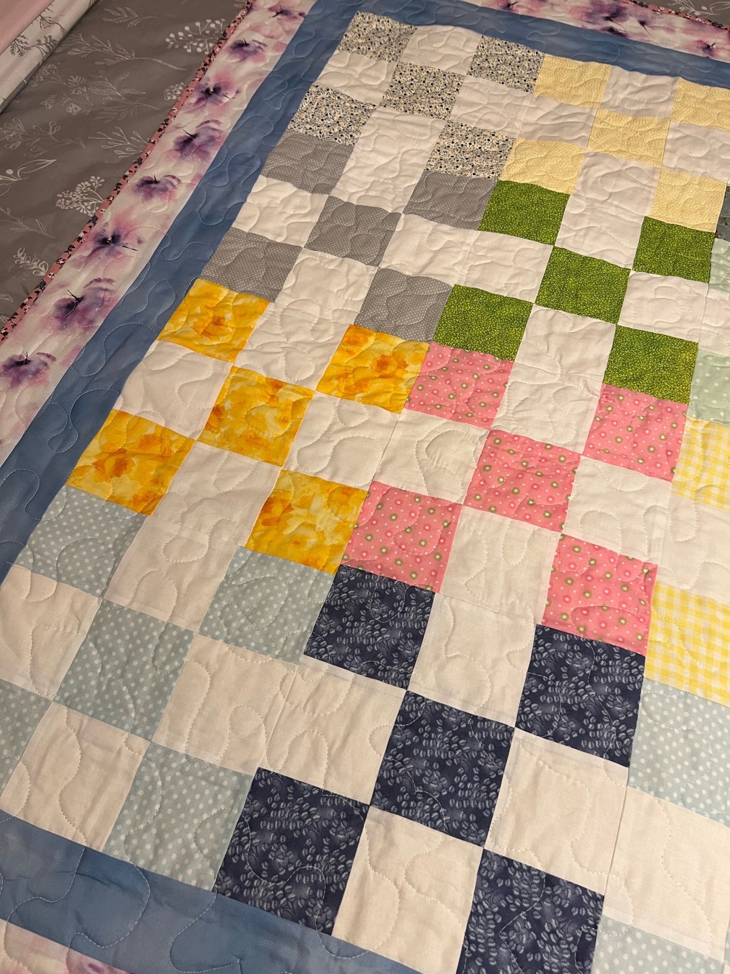 Quilt - Cozy Lap Quilt, Soft Throw for Comfort/ Warmth, Handmade Blanket, Perfect Gift for Home, Bedroom & Living Room